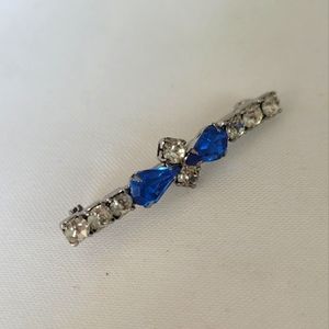 Vintage crystal brooch